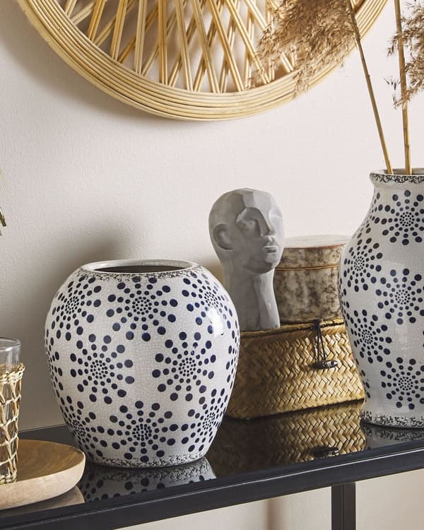 Blomstervase Hvid Blå Keramik 19 cm Prik Mønster Vandtæt Distressed Knitret Look Retro Design Håndværk til Stue med Anti Rids Underlag