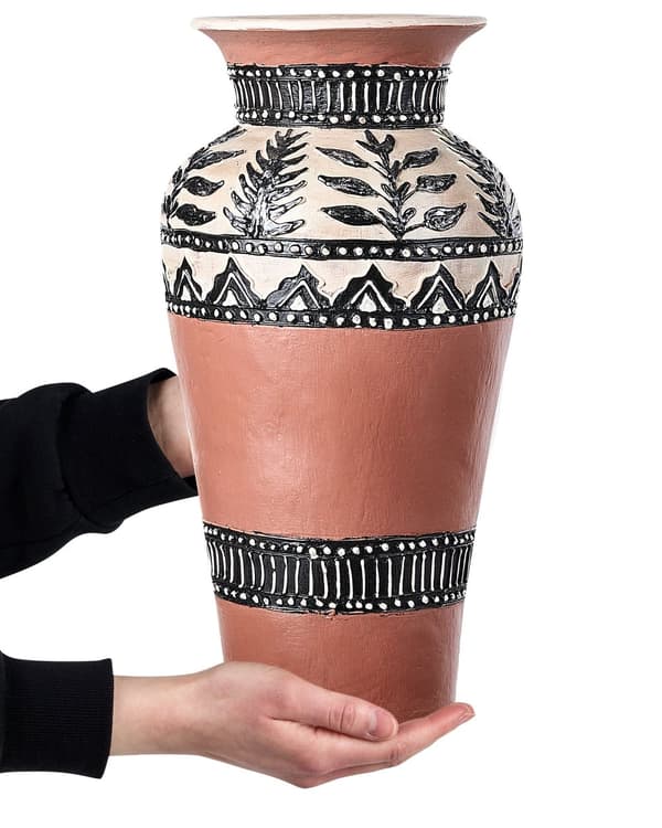 Gulvvase Brun Sort Terrakotta 40 cm Håndlavet Høj Keramik Vase Rustik Afrikansk Mønster Boho Design Tilbehør Blomstervase Dekoration Stue