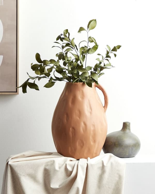 Dekorativ Vas Beige Terrakotta 40 cm Handgjord Traditionell Design Heminredning Vardagsrum