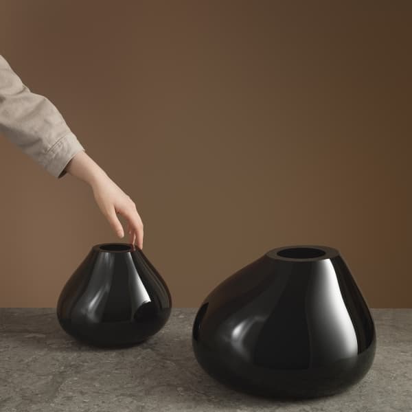 Ebon Vase Black, 24cm - Orrefors