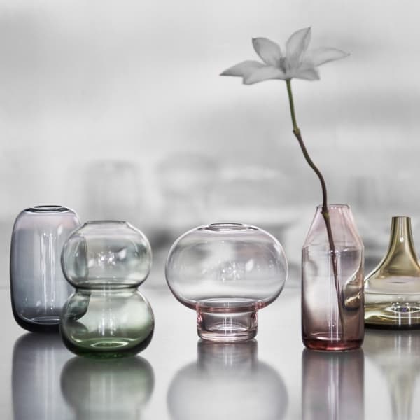 Midsummer Oxeye Daisy Mini Vase 93mm - Orrefors