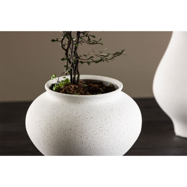 Rellis vase hvit.
