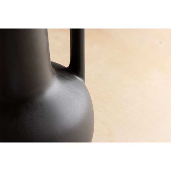 Allis vase svart.