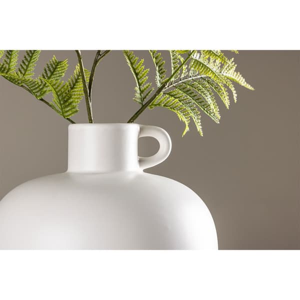Cent vase offwhite.