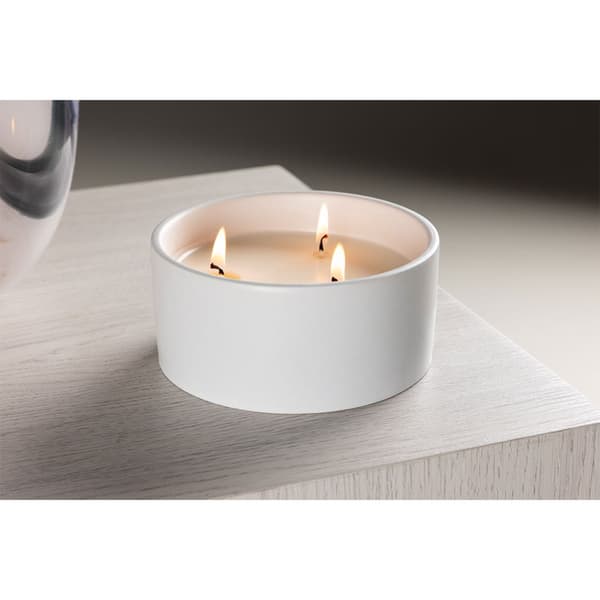 Douglas telysholder med duftlys offwhite.