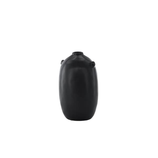 Madi vase svart.