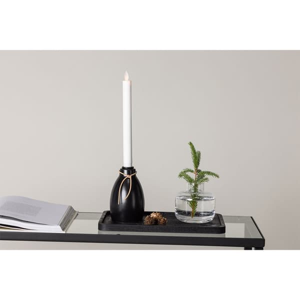 Ulricehamn lysestake med LED-lys svart.