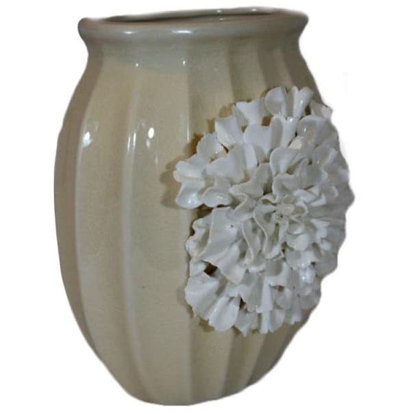 Elegant dekorativ vas med blommotiv för speciella tillfällen