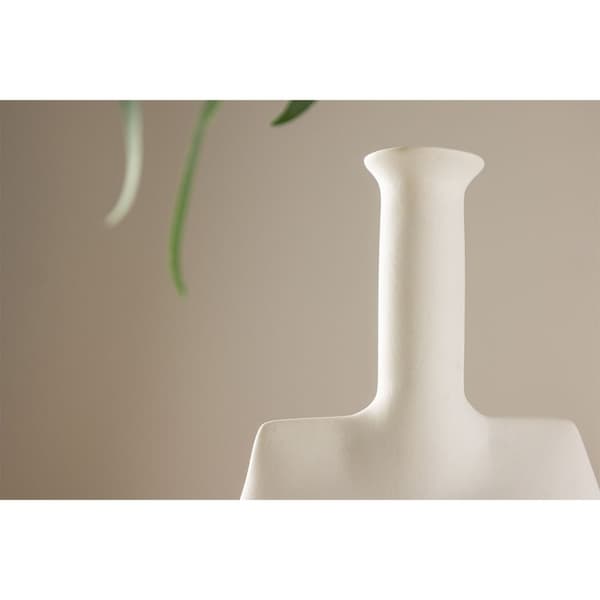 Madison vase offwhite.