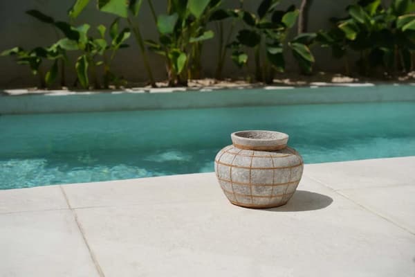 Belly Vasen - Beton Naturlig - M