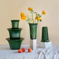 Miniatyrbillede 2 af 3: Daisy Vase Emerald Green, Ø 20cm - Bergs Potter