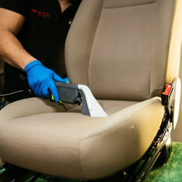 ProElite UP-Cleaner 1L Pesuaine kattoverhoilun ja auton verhoilun pesuun