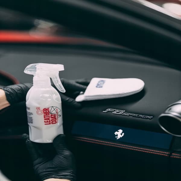 GYEON Leather Coat 400ml Impregnat för lädersätesklädsel baserad på SiO2