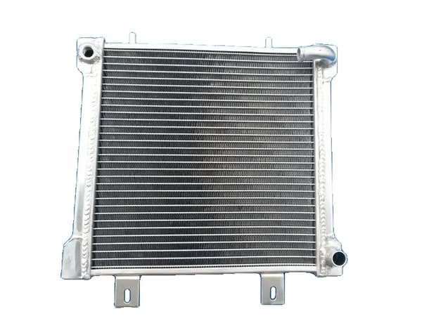 Aluminiumkøler til Polaris Sportsman, perfekt pasform til modellerne 400, 500, 425, holdbar konstruktion, forbedret køleeffektivitet.