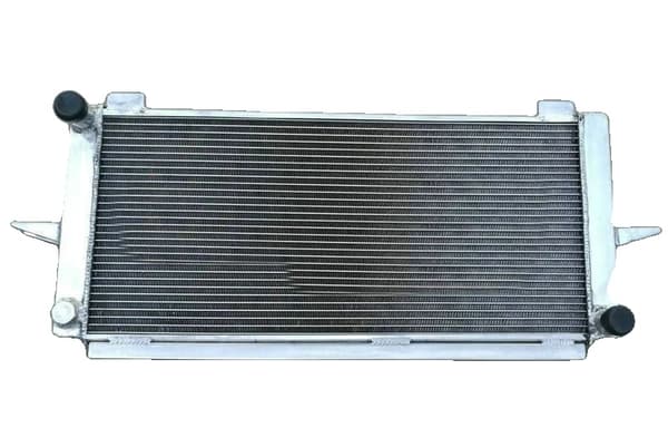 Alumiinijäähdytin, 30 % parannettu jäähdytys tehokkuus, tarkka TIG-hitsaus, 650 × 308 × 50 mm ydin koko