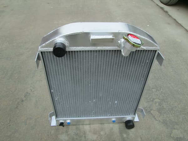 3 række racing aluminium køler, passer til 1932 Ford Chopped Chevy, inkluderer 16-tommer blæser