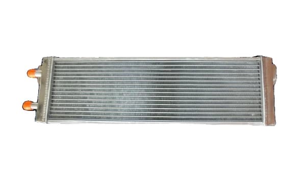 Universell luft-till-vatten intercooler, kompakt storlek 533x168mm, aluminiumkonstruktion, dubbla vattenanslutningar