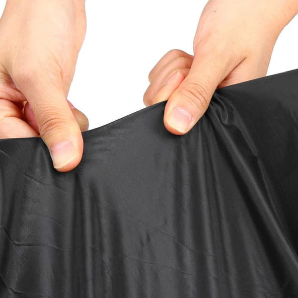 Universal Car Cover 530 cm – Sort, 4 Justerbare Stropper & Reflekterende Strimler
