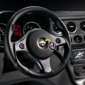 Miniatyrbild 4 av 4: 3D-dekal - Alfa Romeo - Ratt - Diameter 40 mm - Flexibel - Officiell Abarth-produkt