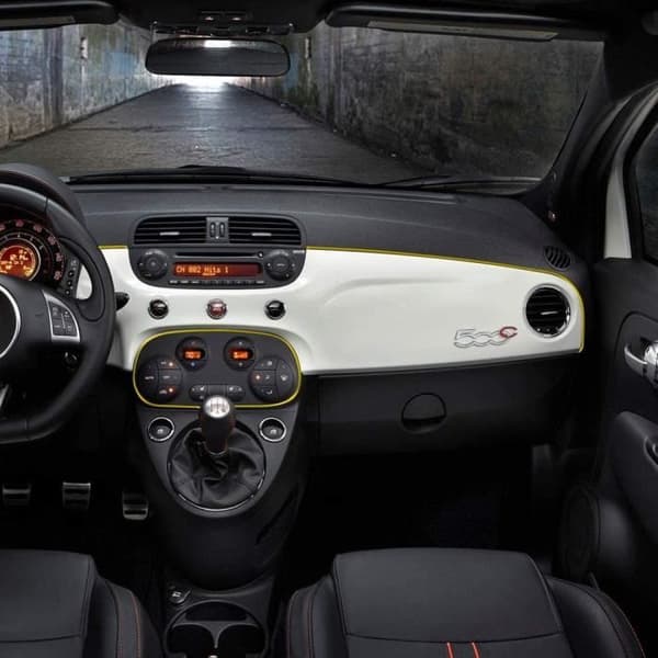 Självhäftande profil - Fiat - 500 Abarth - Gul - 3 mm x 300 cm - Mjuk och elastisk