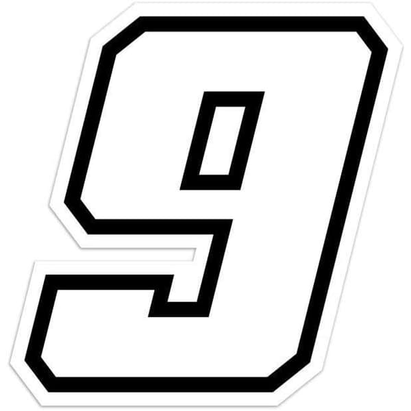 Klistermärke - GP - Nummer 9 - Vit - Höjd 10 cm - Hög motståndskraft