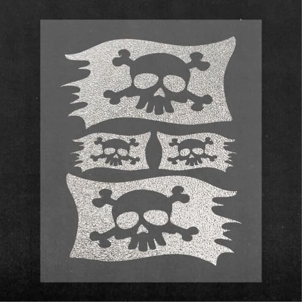 Piratflagga förskuren självhäftande klistermärke, silver, 13,5 x 16 cm
