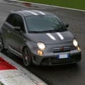 Miniatyrbild 2 av 3: Självhäftande remsor - Fiat - 500 - Vit - Förpackning om två - Dekorativt