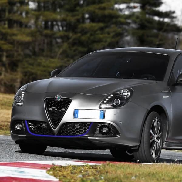 Profil Adhesiv Främre - Alfa Romeo - Giulietta - Blå - 110 cm x 11 mm - Inkluderar: 1 Handduk Easy Cleaner Pro