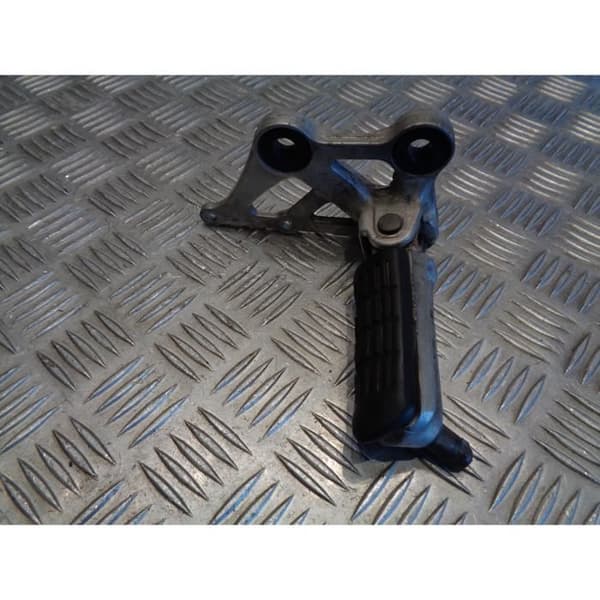 plåtstöd höger fotblock motorcykel honda cbr 1000 f sc25- USED