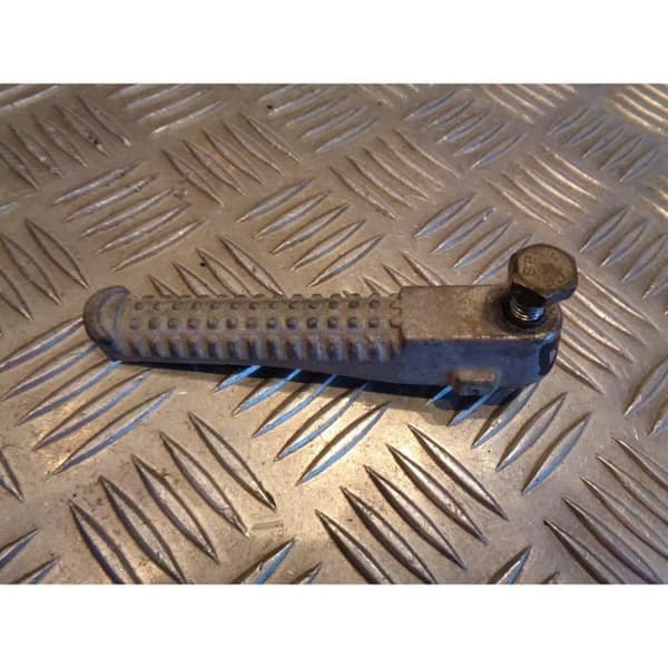höger fotstödsdyna skoter peugeot 50 speedfight 2- USED