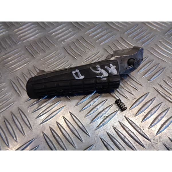 spacer höger bak motorcykel yamaha 850 tdm 3vd- USED