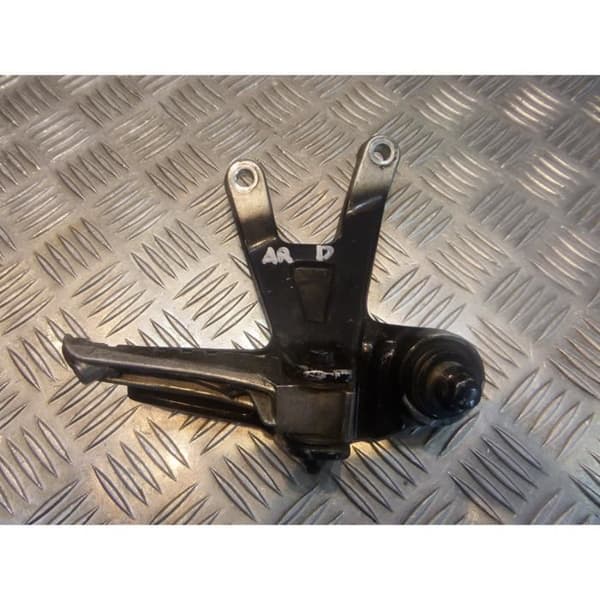 plåtstöd höger bak fotblock ard motorcykel Yamaha 1000 fzr 2le.- USED