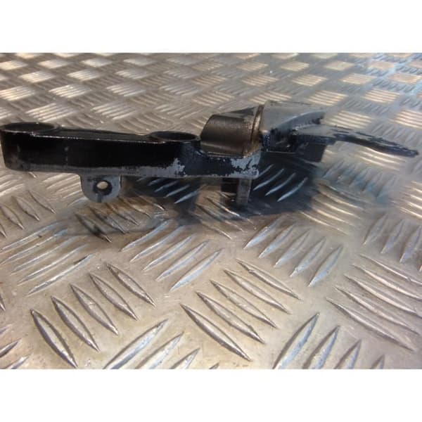 tallriksstöd höger fram fotstöd till motorcykel Yamaha 1000 fzr 2le.- USED