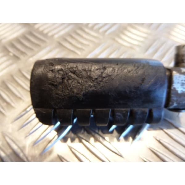 par främre fotstödskilar original motorcykel yamaha 50 dt 5bk- USED