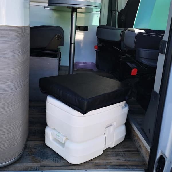 Hölje för portabla toaletter - Thetford - Porta Potti 165/365 - Syntetiskt läder - Svart - Bekväm
