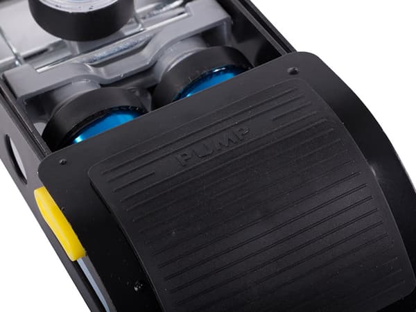 Fotpump - Luftpump - Cykelpump - Madrasspump - 2-Kolvar