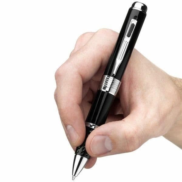 Penna med Full HD 1080P dold kamera svart och guldfärg * Internt batteri: Litium-jon * Batteritid: upp till 3 timmar i