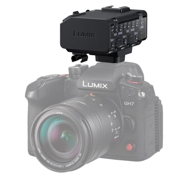 Panasonic microphone adapter DMW-XLR2
