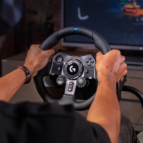 Logitech G G923 Racing Wheel ja polkimet PS5:lle, PS4:lle ja PC:lle