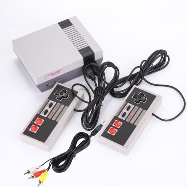 Retro underhållningssystem för NES Mini Classic-spelkonsol Inbyggd 620-spel- USED