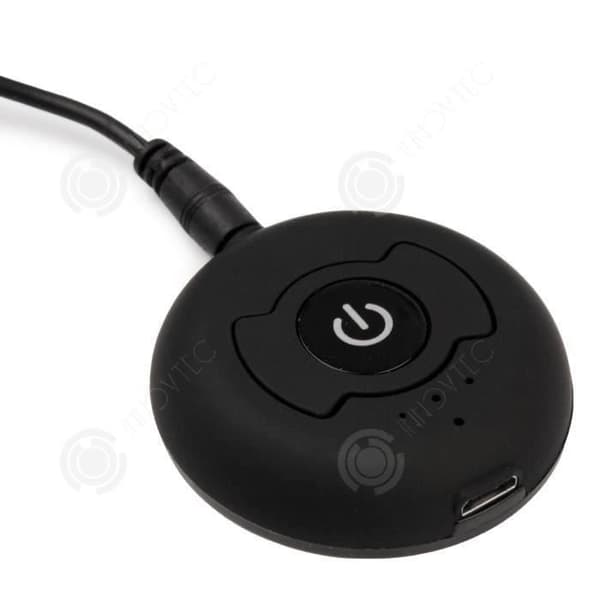 I® bil bluetooth-sändare En Bluetooth-sändare med två trådlösa TV-ljuddubbelsändare kan ansluta två hörlurar i svart