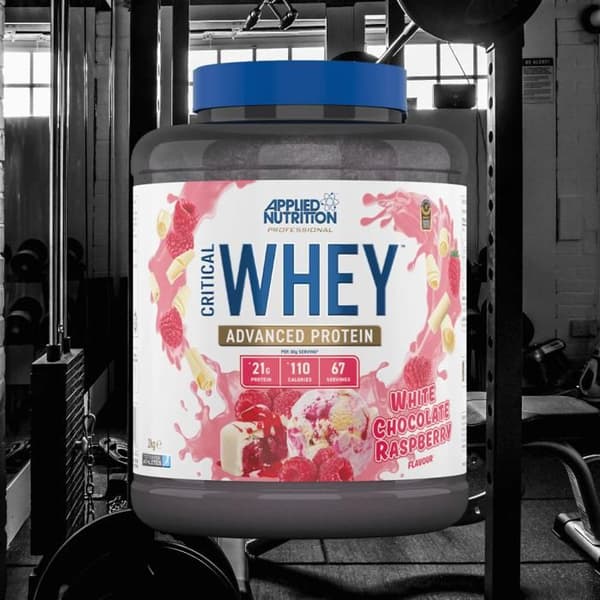 Kritisk Vassle 2000g Vit choklad med hallon Applied Nutrition Protein