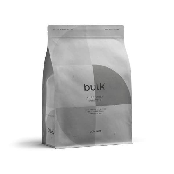 Protein Bulk - BPB-WPC8-BCRE-0500 - Vassleproteinpulver, röda frukter med grädde, 500 g