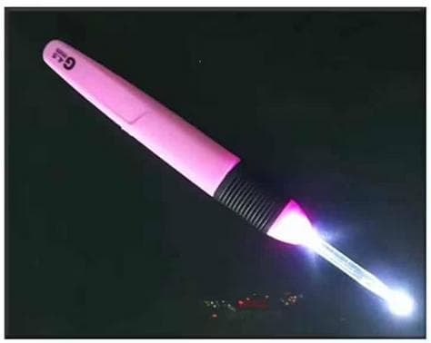 N043 - Sæt med 8 stk. hæklenåle med LED-belysning