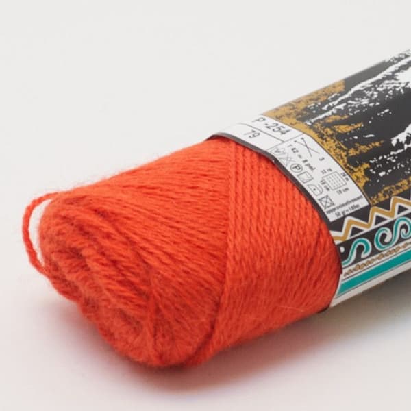 Pelote av alpackagarn 254 Orange 100% Alpacka