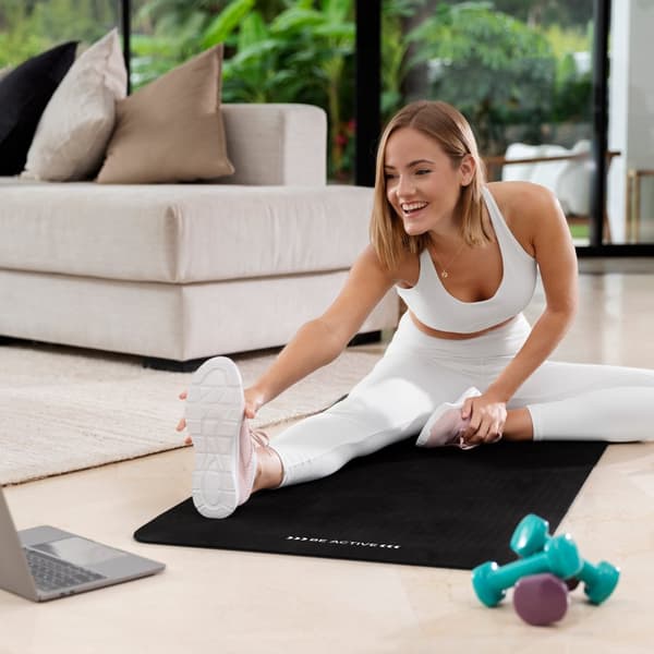 Voimistelumatto jooga, pilates, fitness, 183x61cm, paksuus 1cm, NBR materiaalia, musta, REBEL ACTIVE