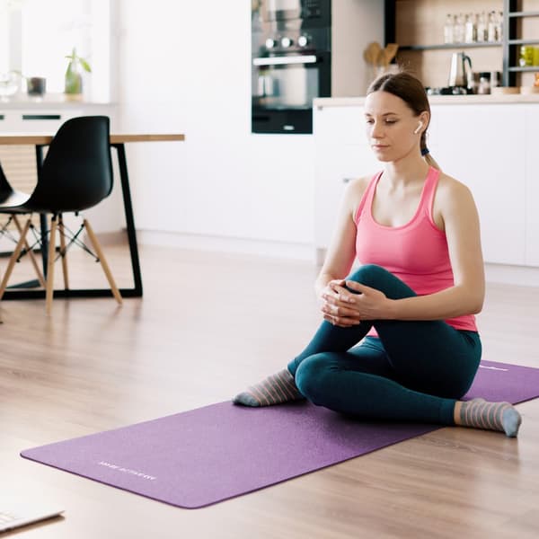 Gymnastikmåtte til yoga, pilates, fitness, 183x61cm, tykkelse 1cm, NBR materiale, lilla, REBEL ACTIVE