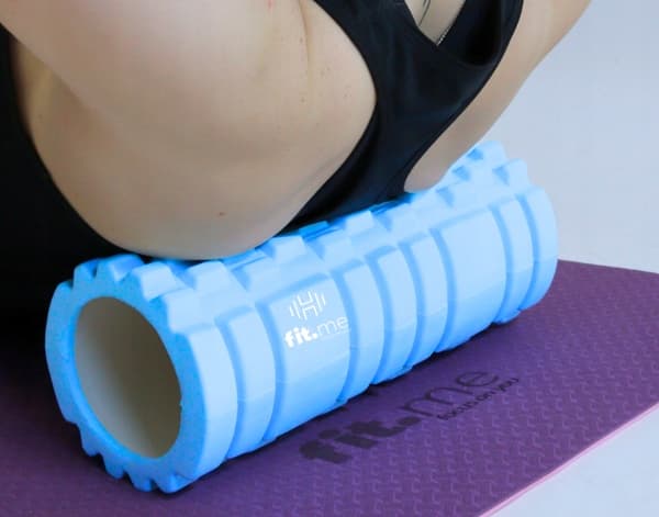 STOR SKUM MASSAGE RULLE TIL RULLING MED NØDDER 33 CM