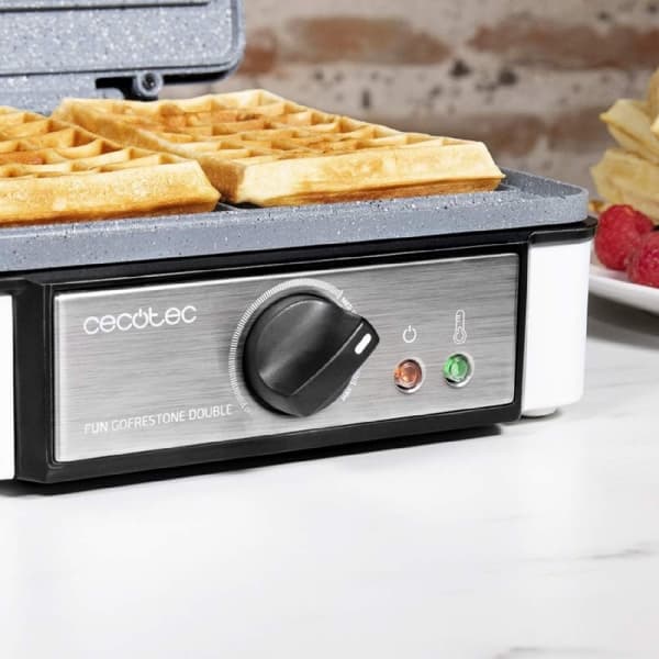 Cecotec Electric waffle maker for 2 waffles, 1200 W and RockStone coating.