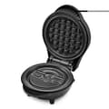 Miniatyrbild 4 av 5: Star Wars The Mandalorian Mini Waffle machine
